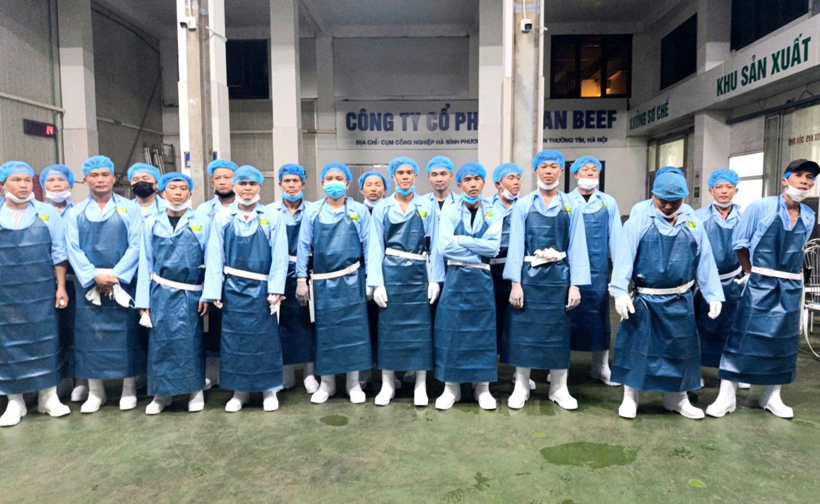 Lao động đang được đào tạo tay nghề trước khi xuất cảnh.