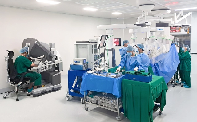 TPHCM có 'Siêu Robot' thế hệ mới hỗ trợ hơn 120 loại phẫu thuật phức tạp