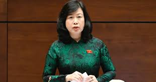 Bộ trưởng Bộ Y tế Đào Hồng Lan báo cáo Quốc hội về lời hứa quản lý thuốc, mỹ phẩm