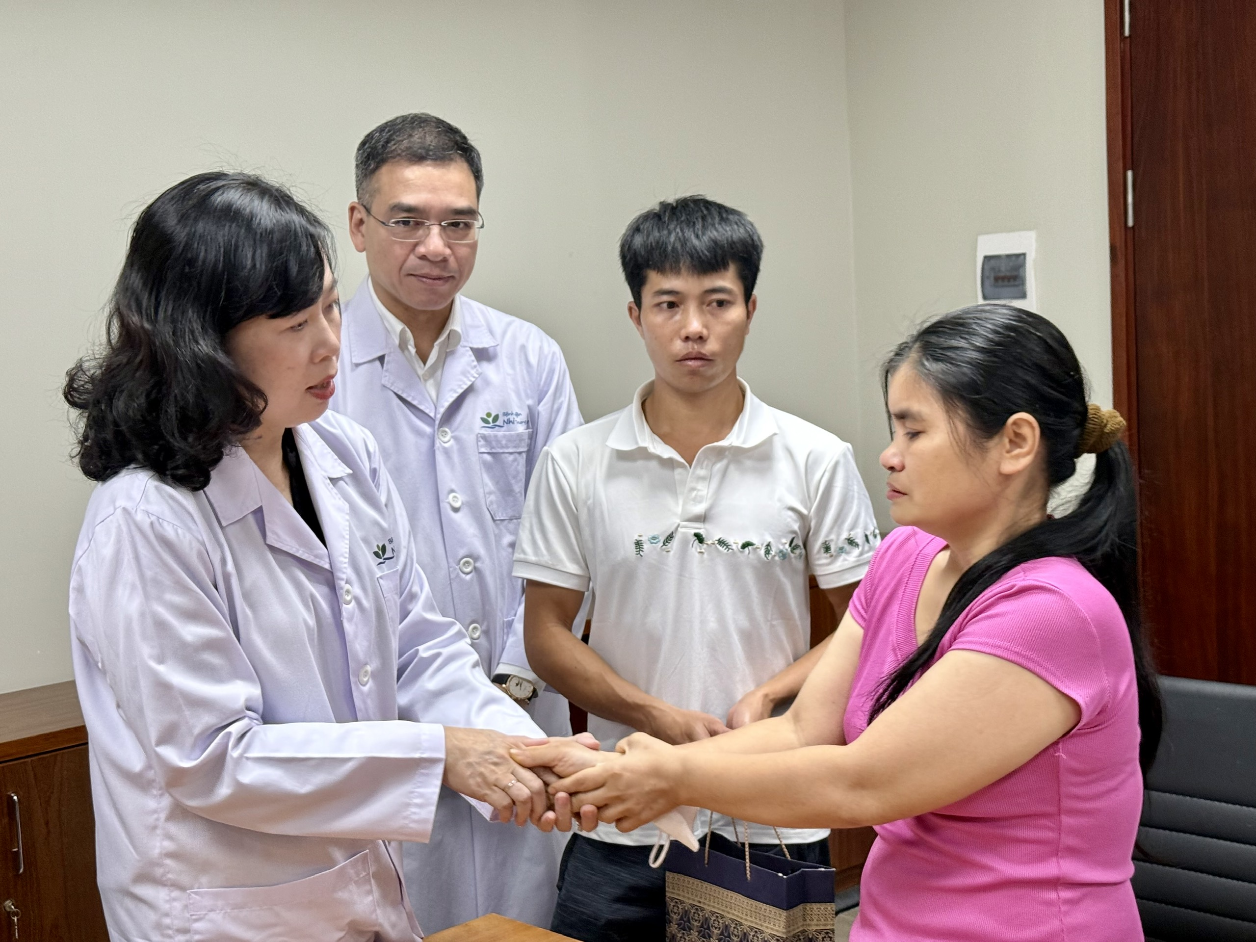 Bộ trưởng Đào Hồng Lan: Bộ Y tế đã chỉ đạo điều trị, chăm sóc tốt nhất cho bệnh nhi liên quan đến sự việc tại BVĐK Nam Định