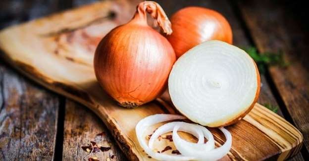 Cách sử dụng hành tây hỗ trợ trị đái tháo đường