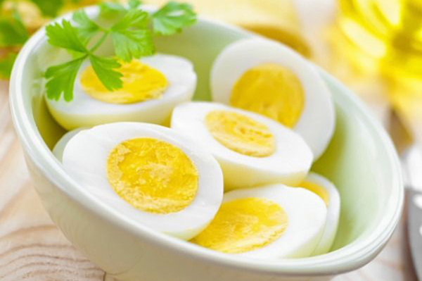 Người mắc bệnh tim có nên ăn trứng?