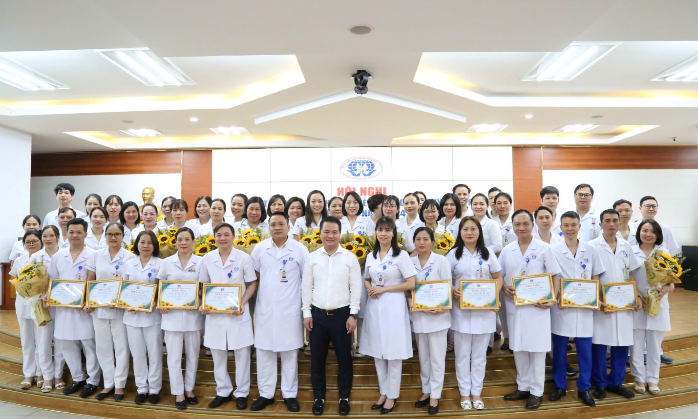 Chuỗi hoạt động kỷ niệm ngày Quốc tế Điều dưỡng tại Bệnh viện Đa khoa tỉnh Phú Thọ