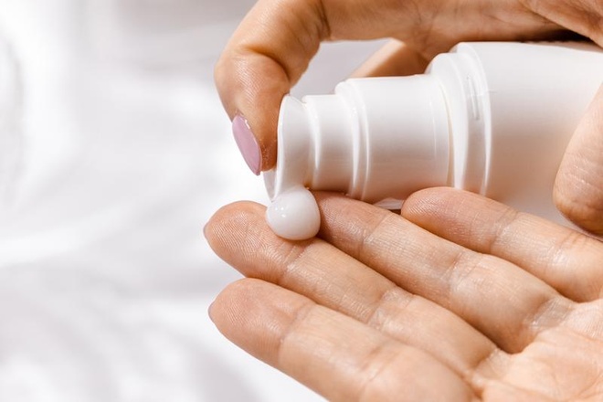Bộ Y tế thu hồi toàn quốc lô kem chống nắng ghi nhãn SPF 50 nhưng kết quả kiểm nghiệm khác hoàn toàn