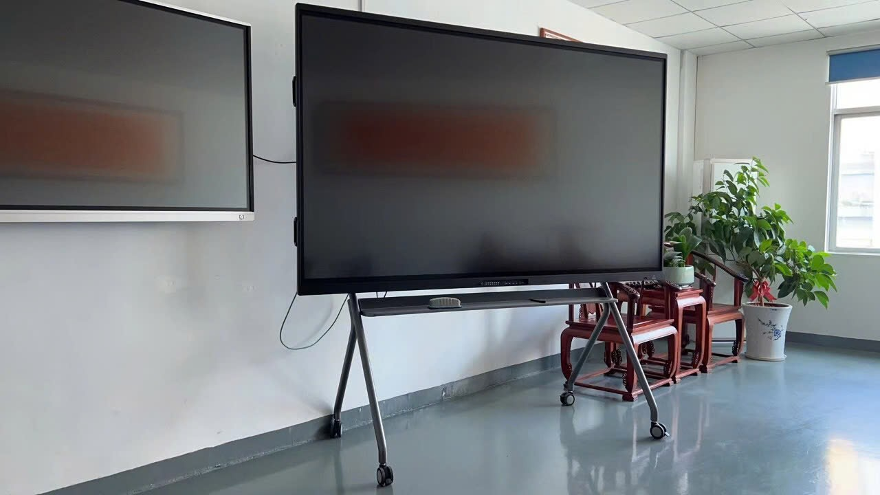Màn hình tương tác thông minh: Giải pháp toàn diện cho ngành Y tế hiện đại