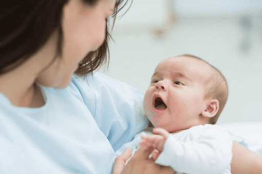 Lý do những bà mẹ bị trầm cảm sau sinh cần được tăng cường kết nối mẹ - con