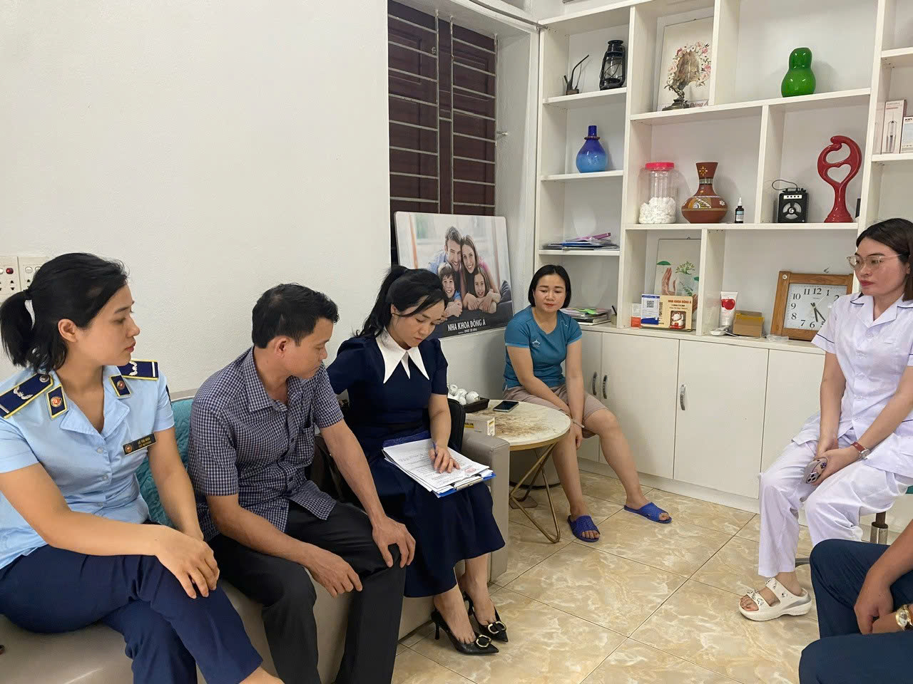 Cung cấp dịch vụ khám chữa bệnh không được cấp phép, Nha khoa Đông Á Thanh Hoá bị phạt 45 triệu đồng