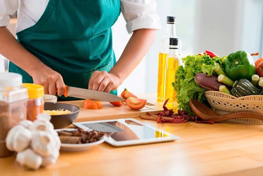 4 lợi ích khi tự nấu ăn để giảm cân