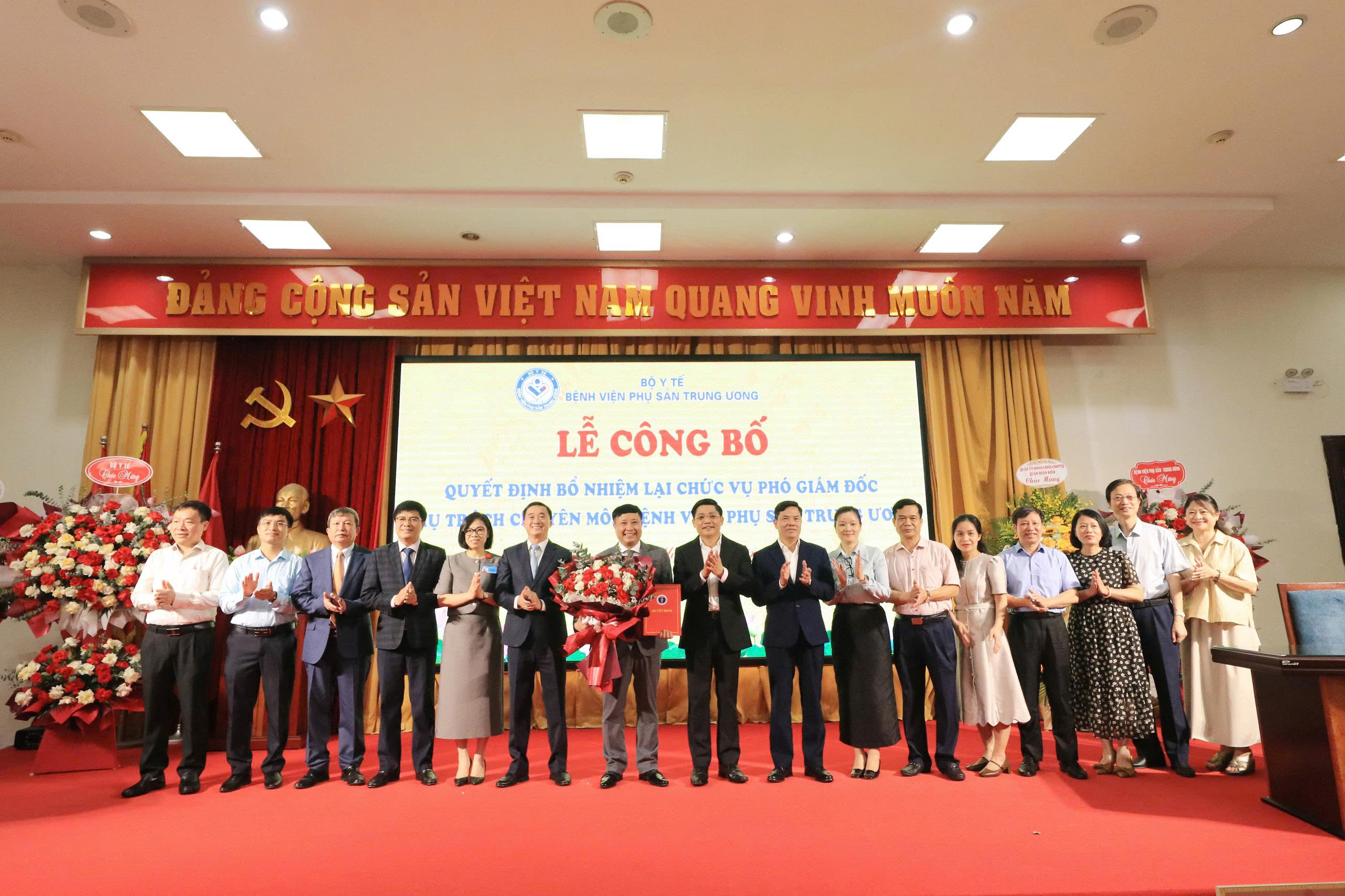 Bổ nhiệm lại PGS.TS Vũ Văn Du làm Phó Giám đốc chuyên môn BV Phụ sản Trung ương