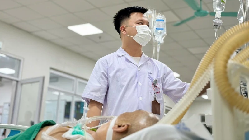 Một người tử vong, một người nguy kịch vì mắc thủy đậu