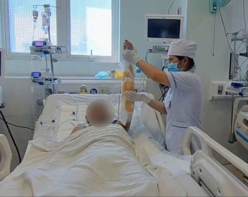 14 ngày căng thẳng giành giật sự sống cho bệnh nhân nhiễm vi khuẩn tụ cầu vàng