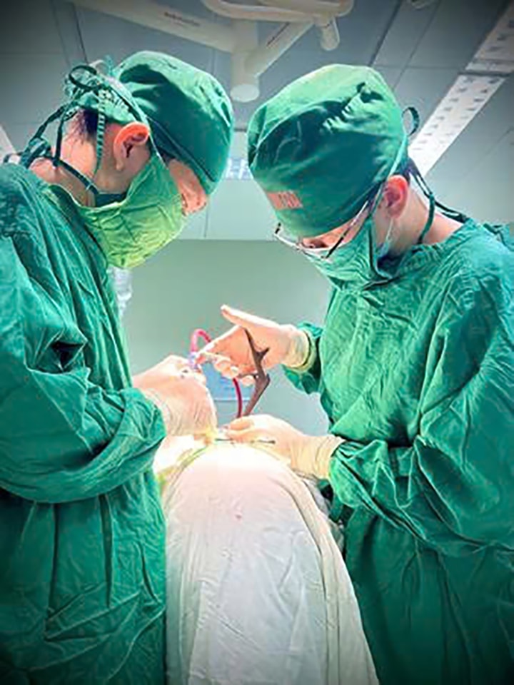 Bệnh viện Hữu nghị Đa khoa Nghệ An phẫu thuật thành công u tủy hình quả tạ