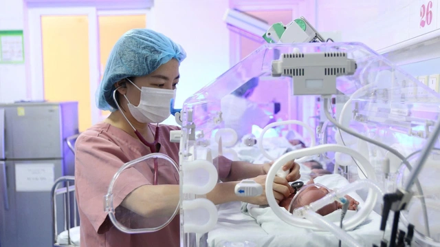 Nghẹt thở giành lại sự sống cho sản phụ sa dây rau khi thai chưa lọt ngôi, suy thai