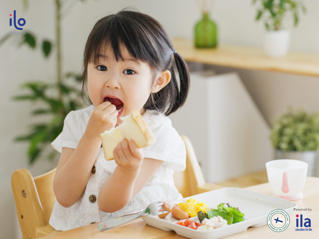 Nuôi dưỡng trẻ khỏe mạnh: Đừng quên vi chất dinh dưỡng