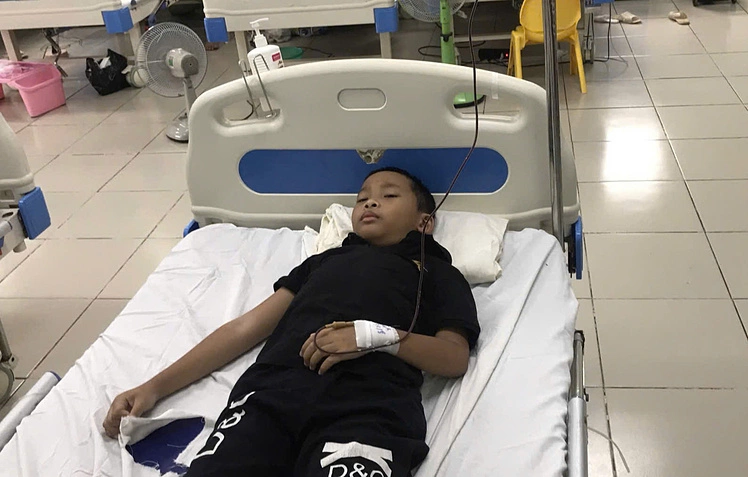 Bé trai khỏi bệnh tan máu nhờ ghép tủy của chị gái