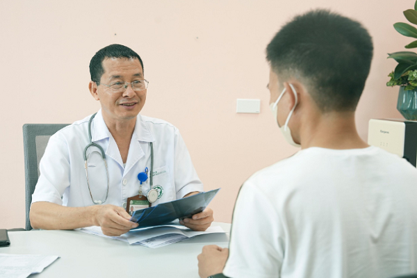 Kê đơn thuốc ngoại trú lên đến 90 ngày: Bác sĩ khuyến cáo gì với người bệnh mạn tính?