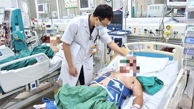 Cứu sống bệnh nhân mất ý thức khi đang sửa bồn nước nghi do điện giật