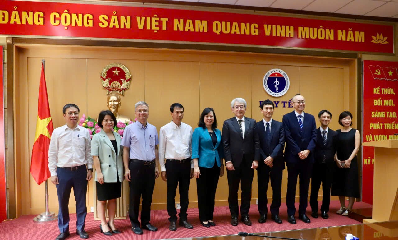 Bộ trưởng Bộ Y tế Đào Hồng Lan làm việc với đoàn công tác cấp cao tổ chức JICA Nhật Bản