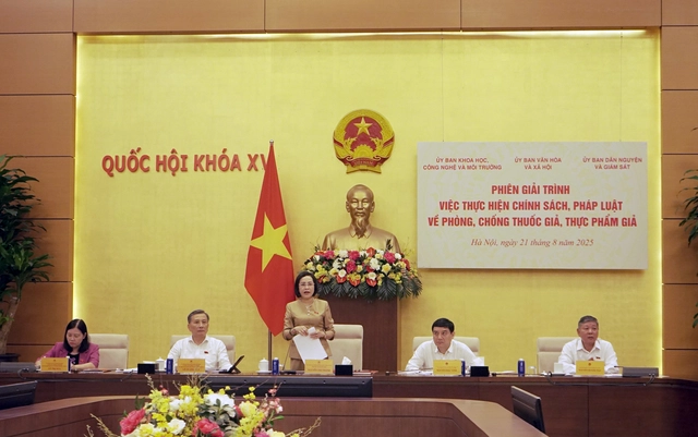 Phòng chống thuốc giả, thực phẩm giả là nhiệm vụ tiên quyết bảo vệ sức khỏe nhân dân