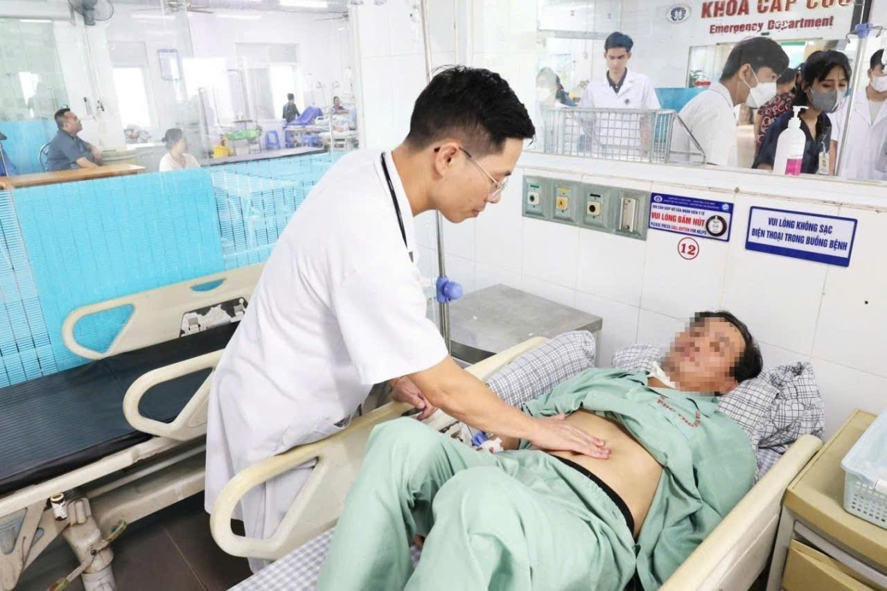 Phú Thọ: Gánh hậu quả vì uống rượu mỗi ngày suốt 5 năm