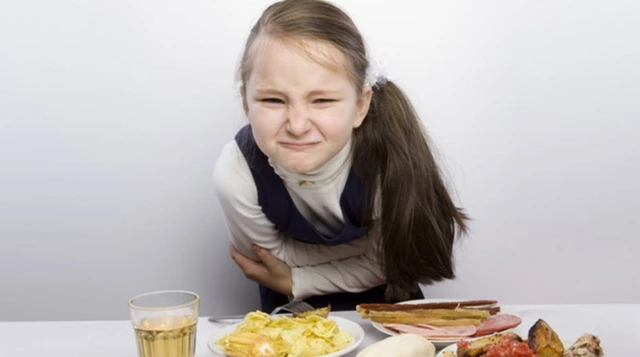 Nắng nóng và biến đổi khí hậu khiến ngộ độc thực phẩm ở trẻ tăng cao