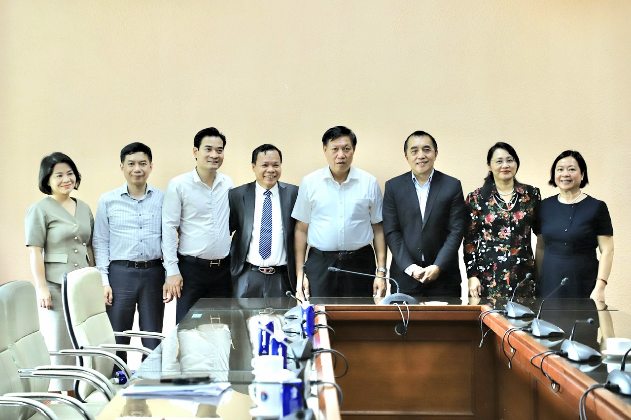 Thứ trưởng Bộ Y tế Đỗ Xuân Tuyên tiếp và làm việc với Tập đoàn Abbott Hoa Kỳ