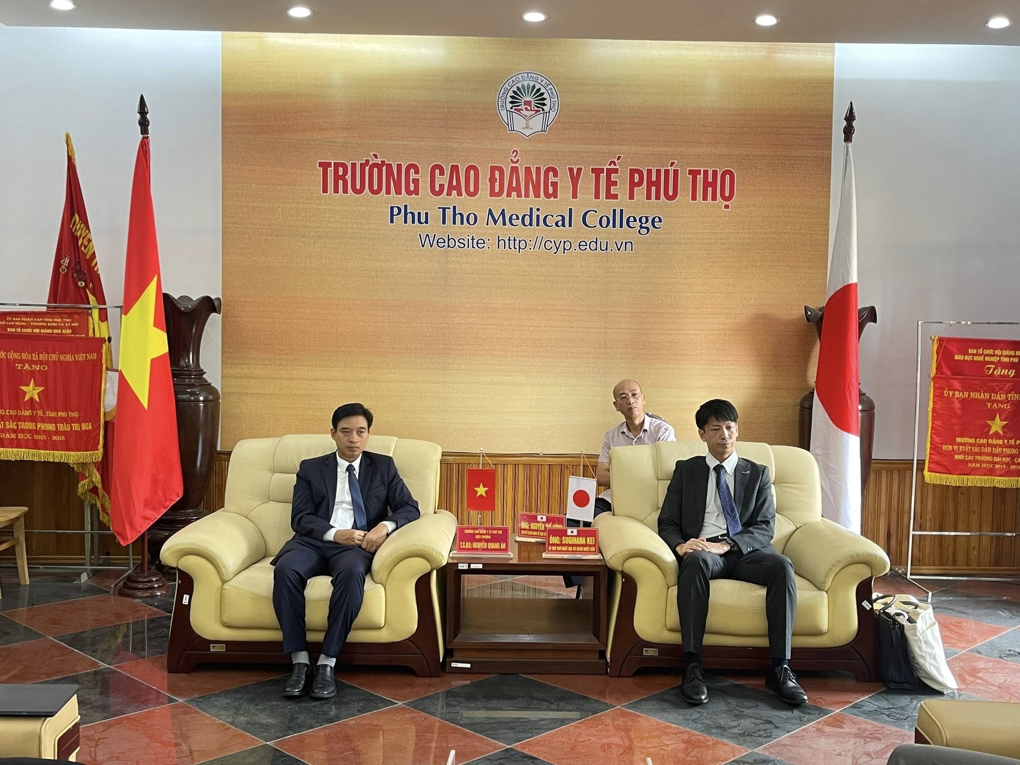 Trường Cao đẳng Y tế Phú Thọ đón tiếp Phái đoàn Đại sứ quán Nhật Bản, thúc đẩy hợp tác nhân lực y tế chất lượng cao