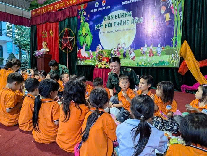Điện Biên: Hơn 1.000 trẻ em vui Tết 'Biên cương - Đêm hội trăng rằm'