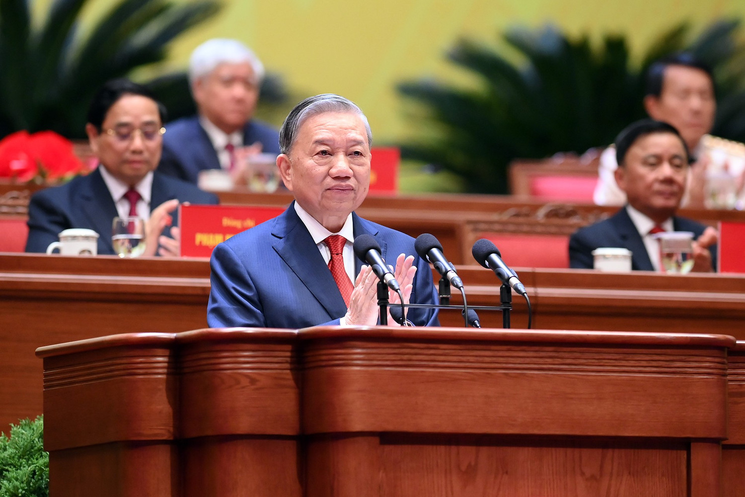 Diễn văn của Tổng Bí thư Tô Lâm tại phiên bế mạc Đại hội đại biểu toàn quốc lần thứ XIV của Đảng Cộng sản Việt Nam Diễn văn của Tổng Bí thư Tô Lâm tại phiên bế mạc Đại hội đại biểu toàn quốc lần thứ XIV của Đảng Cộng sản Việt Nam