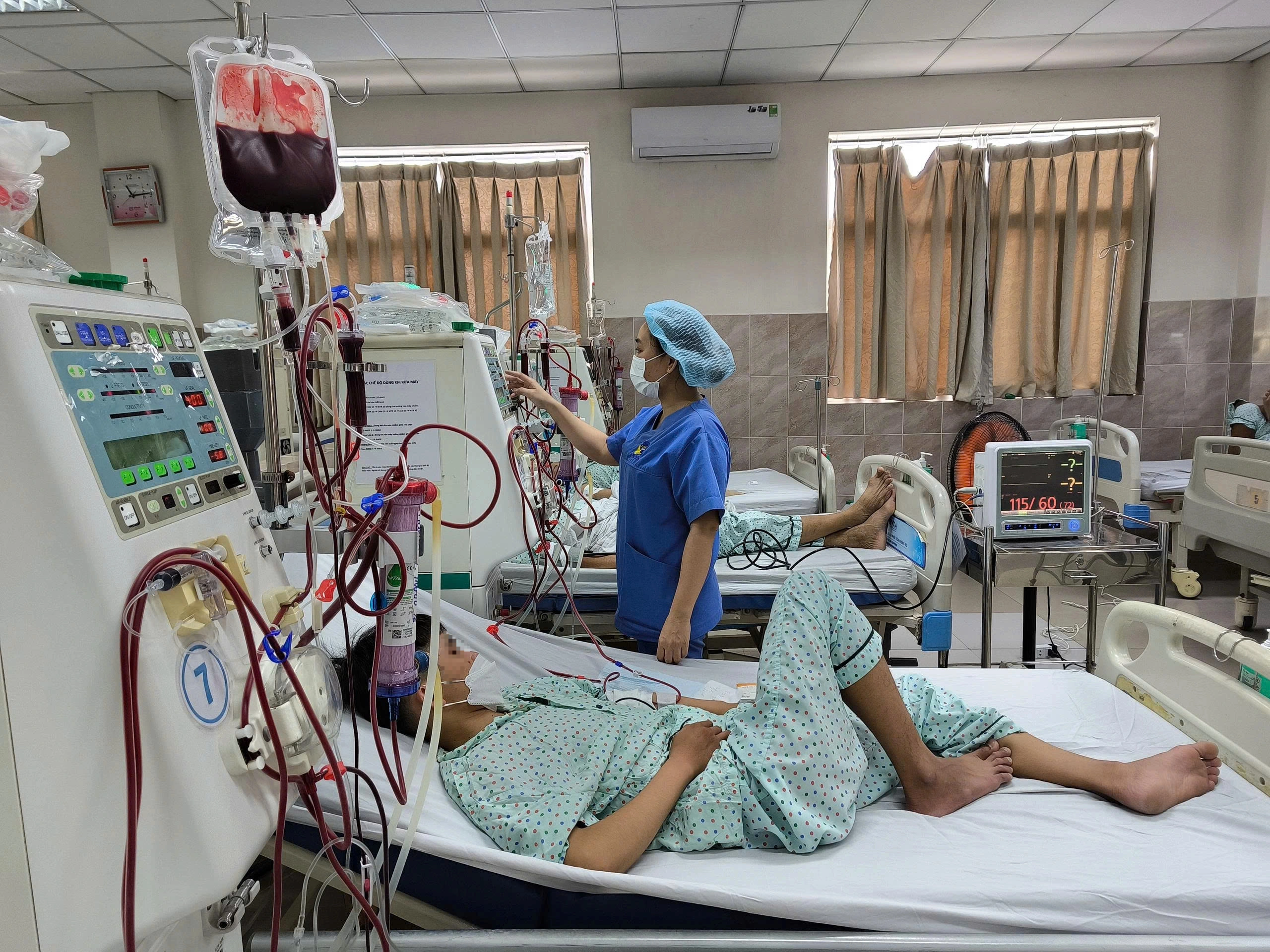 EVALUATION OF THE EFFECTIVENESS OF HEMODIALYSIS USING SINGLE-USE DIALYZERS THROUGH THE KT/V INDEX AT THE NEPHRO - UROLOGY DEPARTMENT IN 2025