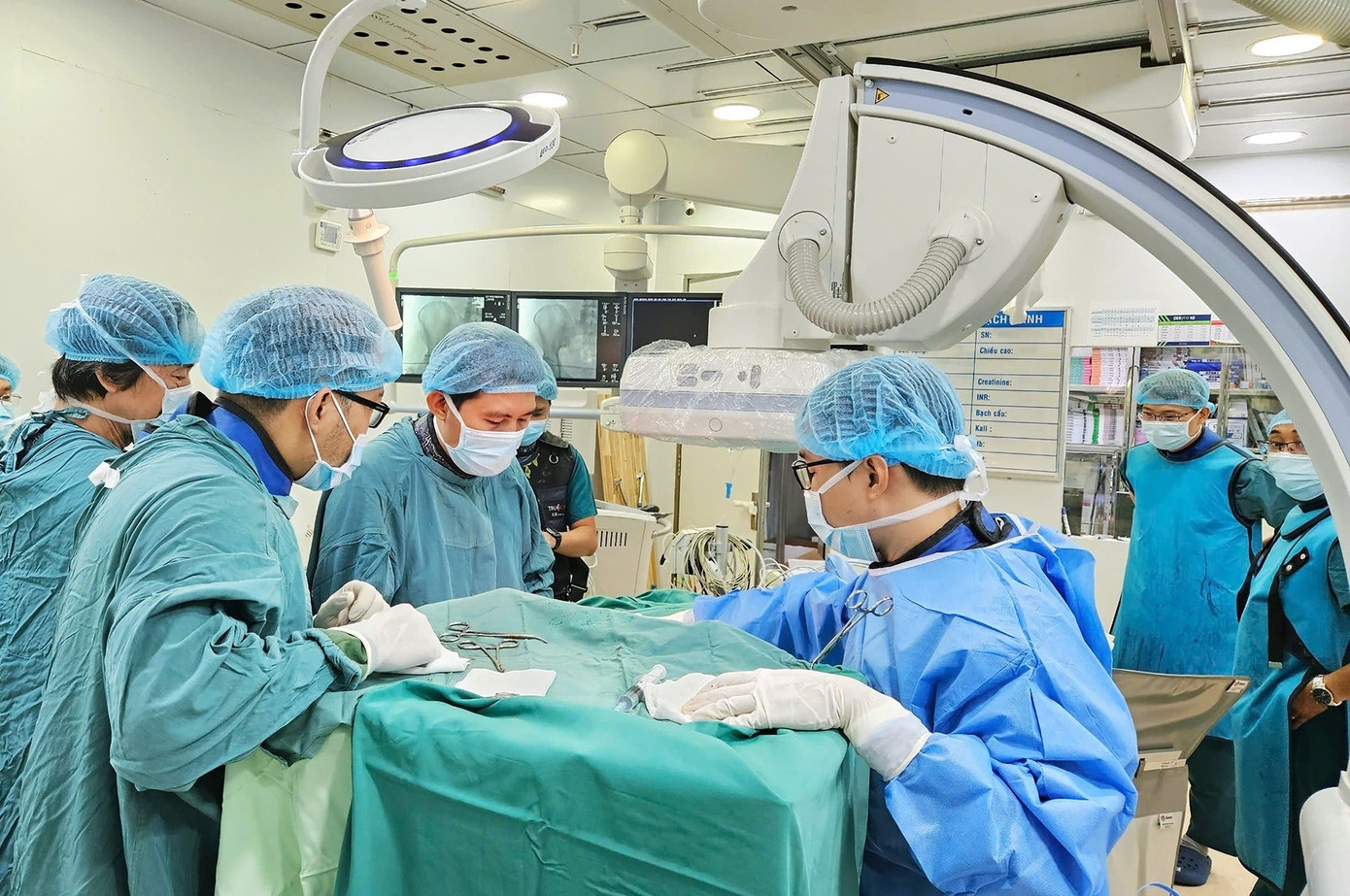 TỰ NHẬN THỨC VỀ STRESS VÀ NHU CẦU HỖ TRỢ TÂM LÝ CỦA NGƯỜI BỆNH UNG THƯ ĐIỀU TRỊ NỘI TRÚ TẠI BỆNH VIỆN ĐA KHOA TỈNH TRÀ VINH NĂM 2024