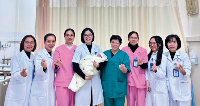 BỆNH VIỆN SẢN NHI TỈNH LÀO CAI: ĐÓN BÉ TRAI ĐẦU TIÊN SINH RA THEO PHƯƠNG PHÁP THỤ TINH TRONG ỐNG NGHIỆM