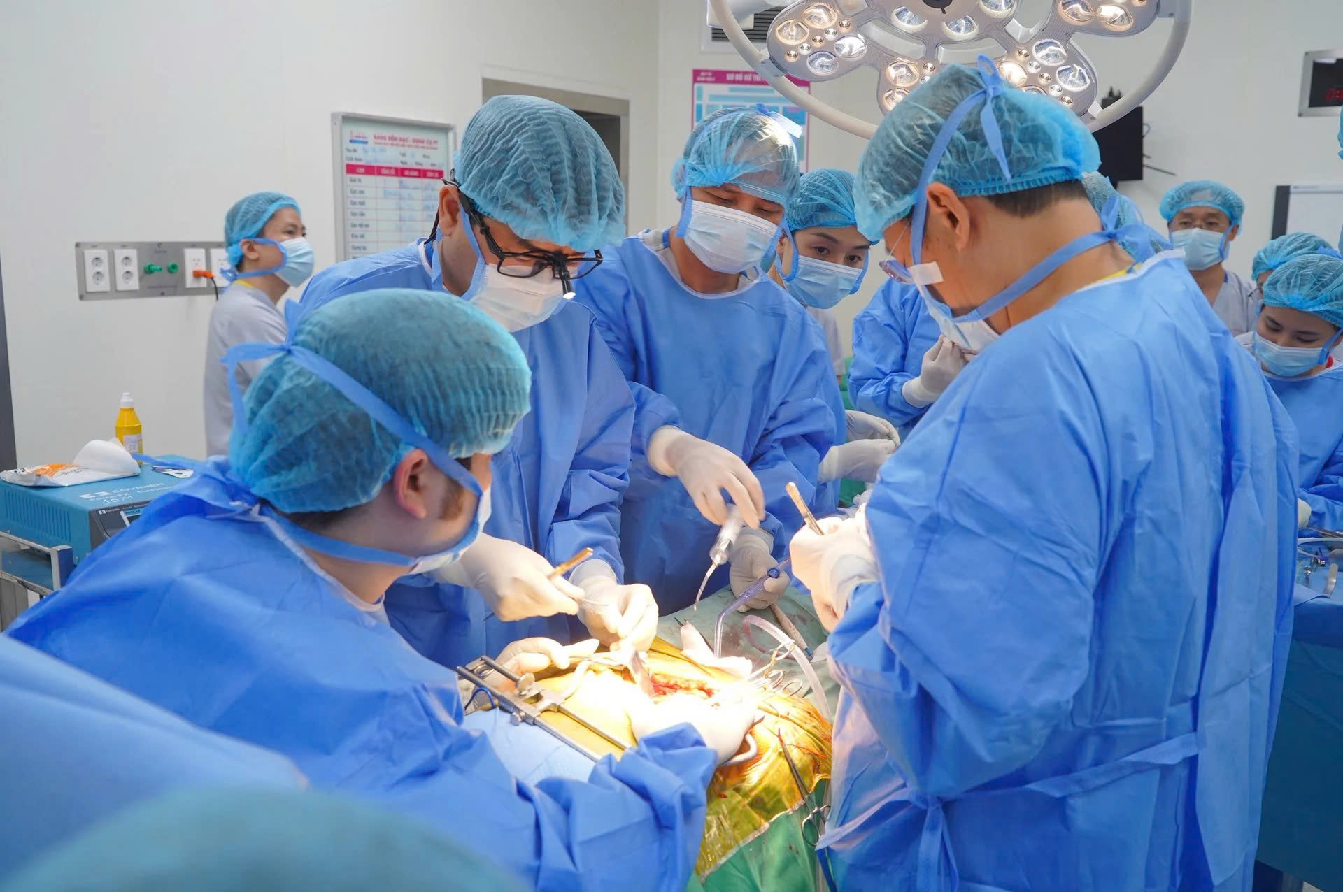 Một người đàn ông trẻ ra đi, dâng tặng lại sự sống cho 6 người khác Một người đàn ông trẻ ra đi, dâng tặng lại sự sống cho 6 người khác