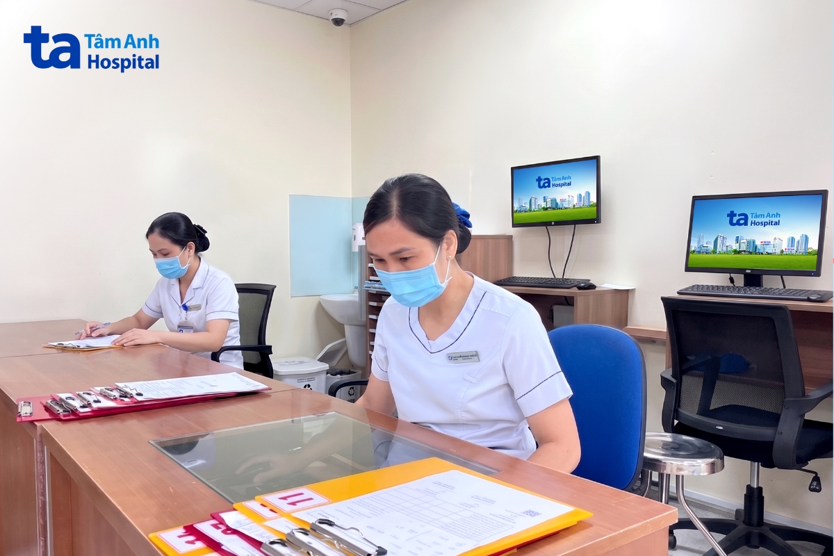 ĐIỀU DƯỠNG TÂM ANH CHẠM VÀO NỖI ĐAU BẰNG SỰ TỬ TẾ
