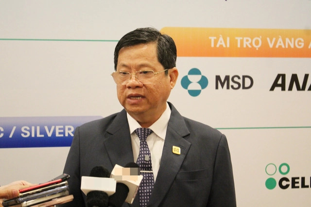Xu hướng mới trong điều trị ung thư: Kết hợp AI và y học cổ truyền