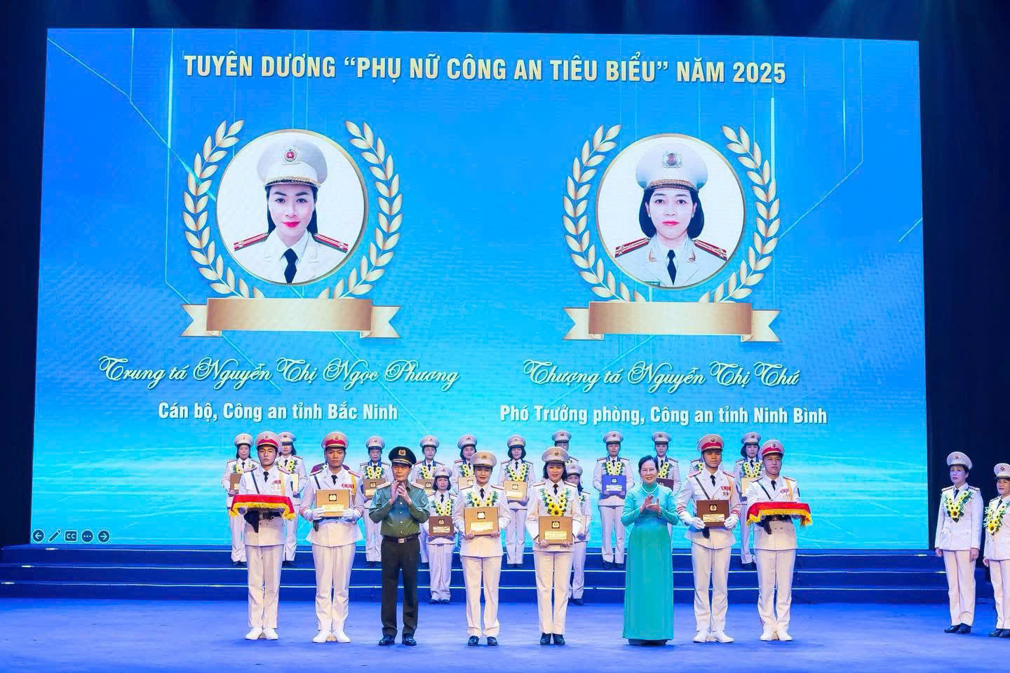 Phụ nữ Công an Bắc Ninh vinh dự nhận Giải thưởng Phụ nữ Công an tiêu biểu và Nữ Công an cơ sở xuất sắc năm 2025