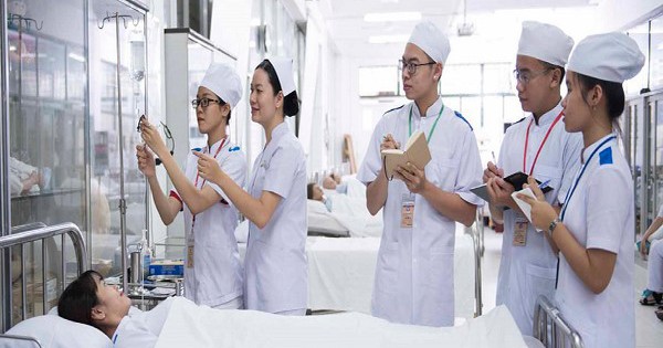 Có bằng cử nhân điều dưỡng, y sĩ có phải học thêm để chuẩn hóa?
