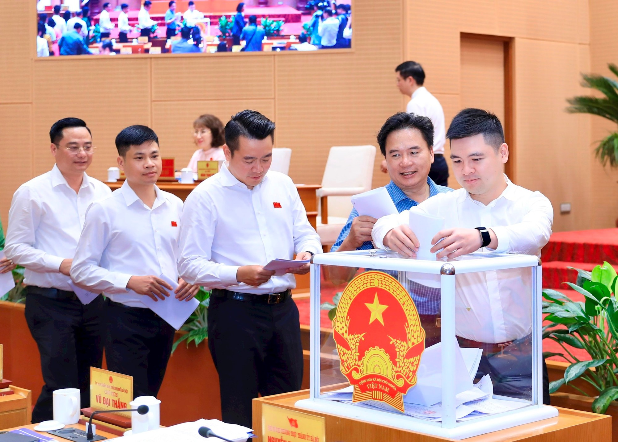 THU HÚT NHÂN LỰC TRẠM Y TẾ: Hỗ trợ bổ sung cho cán bộ y tế luân phiên về cơ sở từ 6-20 triệu/tháng THU HÚT NHÂN LỰC TRẠM Y TẾ: Hỗ trợ bổ sung cho cán bộ y tế luân phiên về cơ sở từ 6-20 triệu/tháng