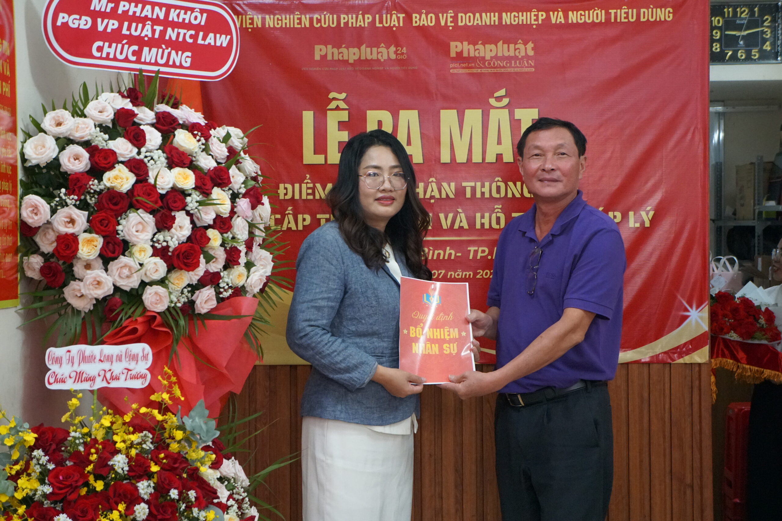 Khai trương điểm tiếp nhận, tư vấn pháp luật miễn phí cho người dân