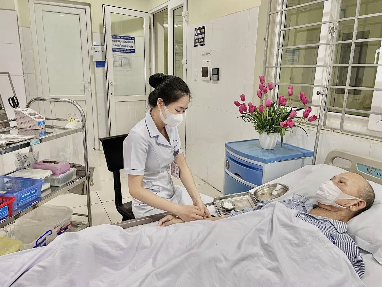 Điều dưỡng Trần Thị Hà Anh: Giữ chữ tâm từ những điều bình dị