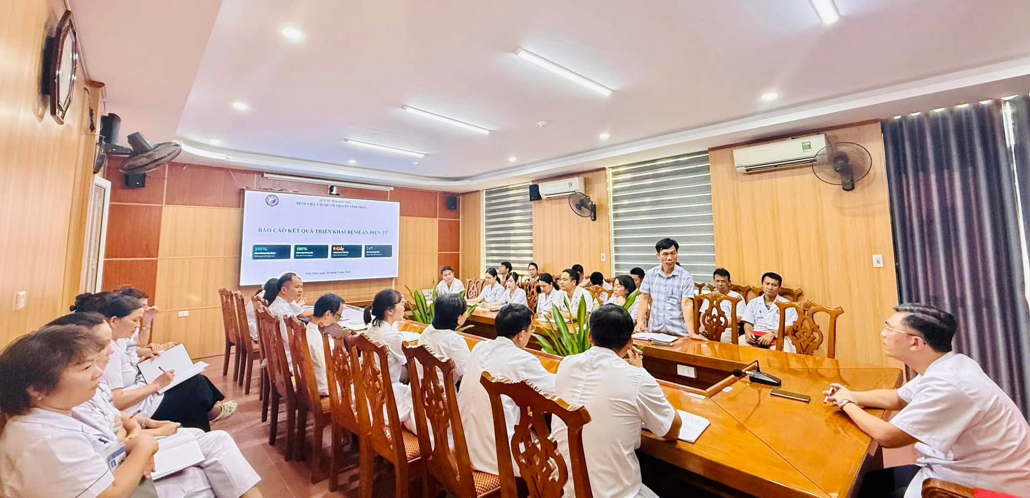 Bệnh viện Y Dược cổ truyền Vĩnh Phúc số hóa 100% dữ liệu y tế đưa bệnh án điện tử thay hoàn toàn bệnh án