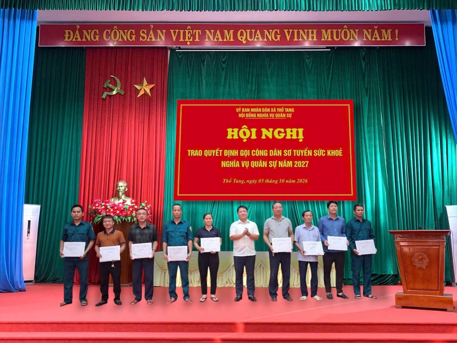 Xã Thổ Tang giao Quyết định gọi công dân sơ tuyển sức khỏe thực hiện nghĩa vụ quân sự năm 2027