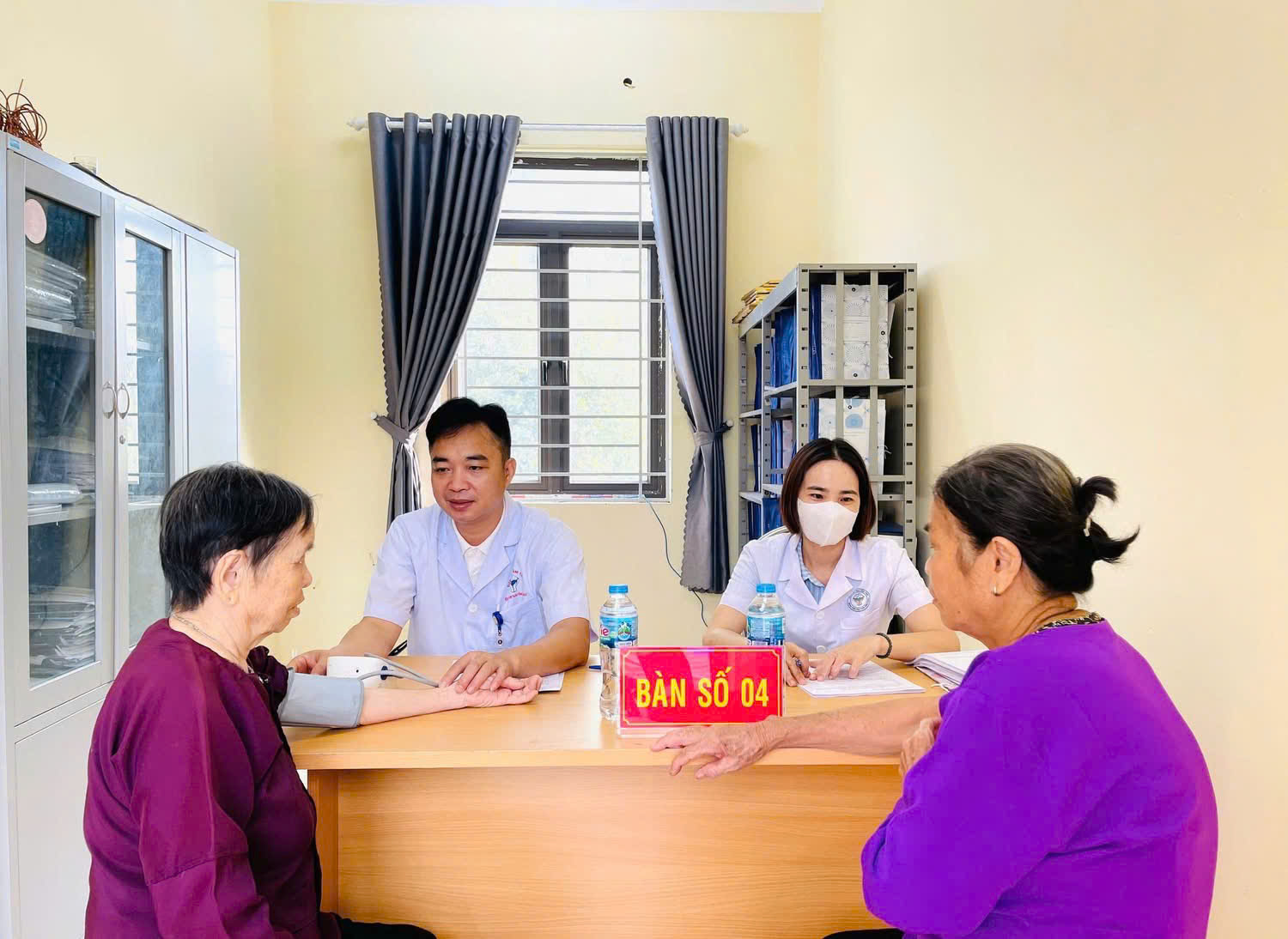 Phú Thọ: Bệnh viện Tâm thần Vĩnh Phúc khám sàng lọc sức khỏe tâm thần tại xã Hoàng An