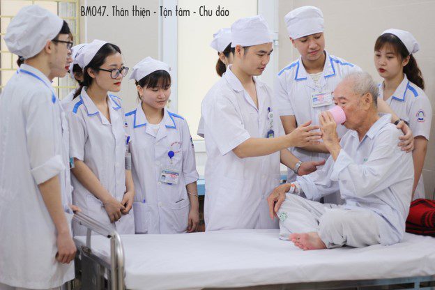 Bệnh viện Bạch Mai: Gắn kết đào tạo và thực hành, nâng cao chất lượng nguồn nhân lực điều dưỡng