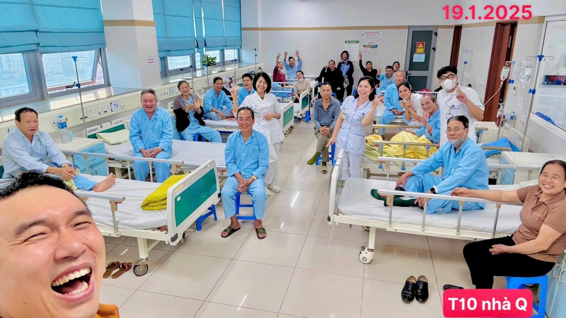 Nơi ấy, có những tiếng cười! Nơi ấy, có những tiếng cười!