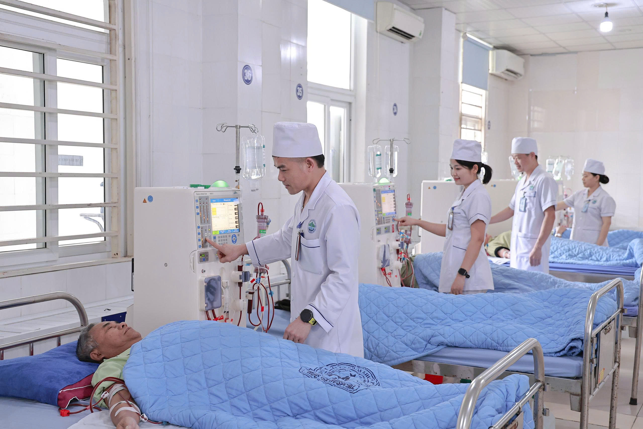 PHÂN ĐỊNH RANH GIỚI GIỮA LỖI CỐ Ý GIÁN TIẾP VÀ LỖI VÔ Ý DO QUÁ TỰ TIN TRONG SỰ CỐ Y KHOA – BÀI HỌC PHÁP LÝ NÂNG CAO AN TOÀN TRONG THỰC HÀNH ĐIỀU DƯỠNG